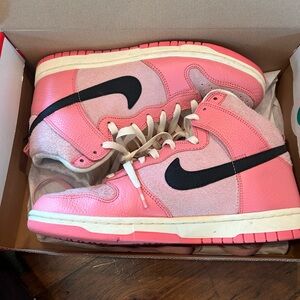 Nike Dunks Highs